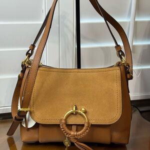 New Chloe Tan Leather Shoulder Bag with Gold Accents
